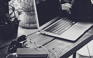 挥泪告别8000万功勋！瓜帅砸2.2亿补2坑，能救曼城吗？